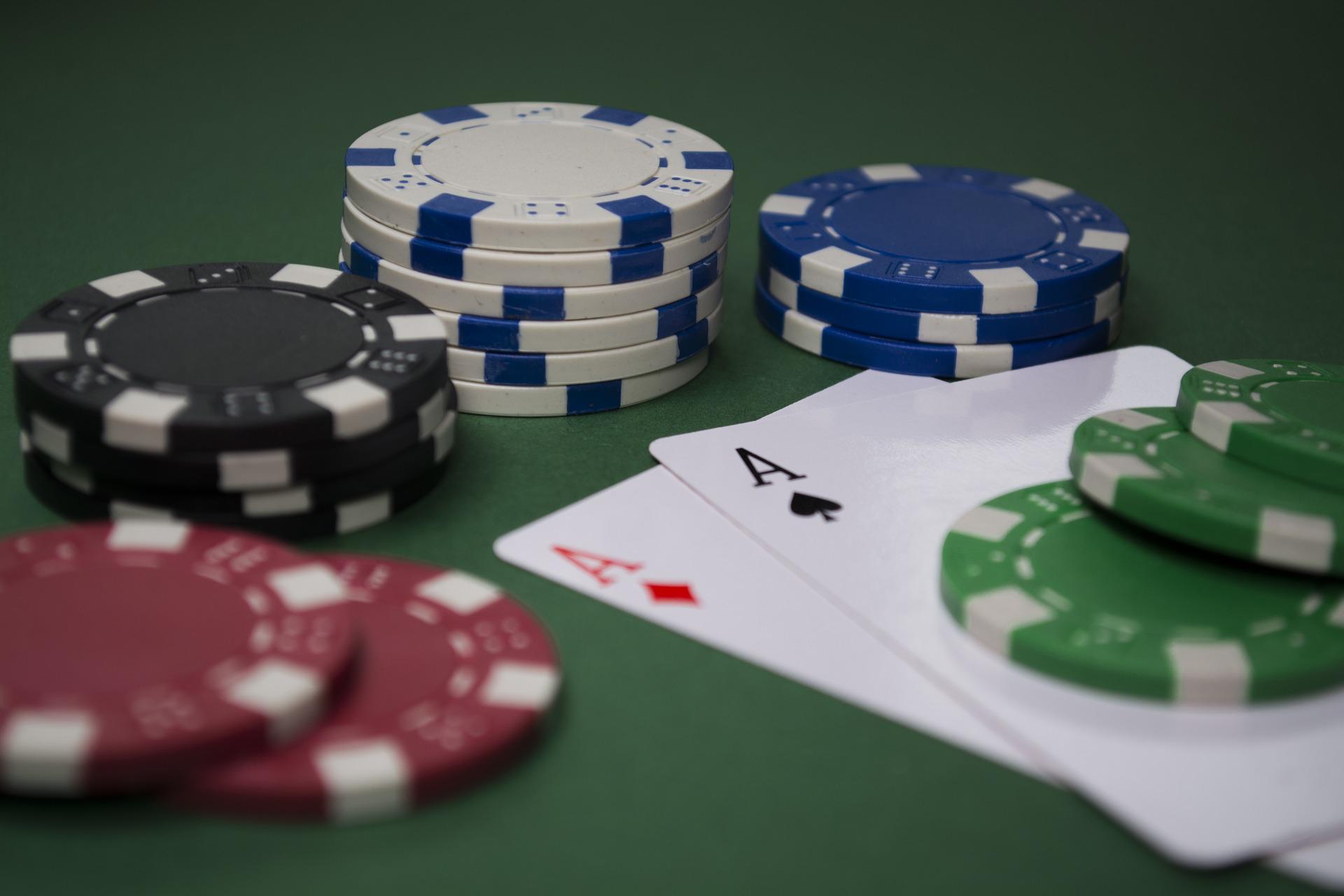 Top 10 Online Poker Tips To Assist Players